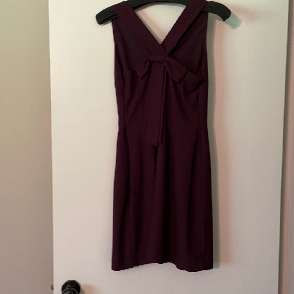 Beautiful dress w/pockets. Never worn!